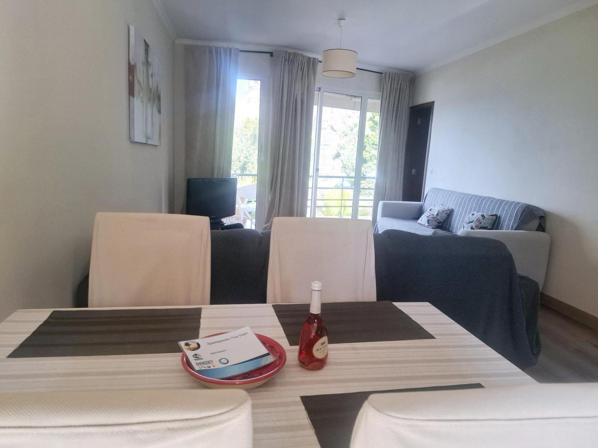 Apartamento Vai Vem Madalena do Mar Exteriör bild
